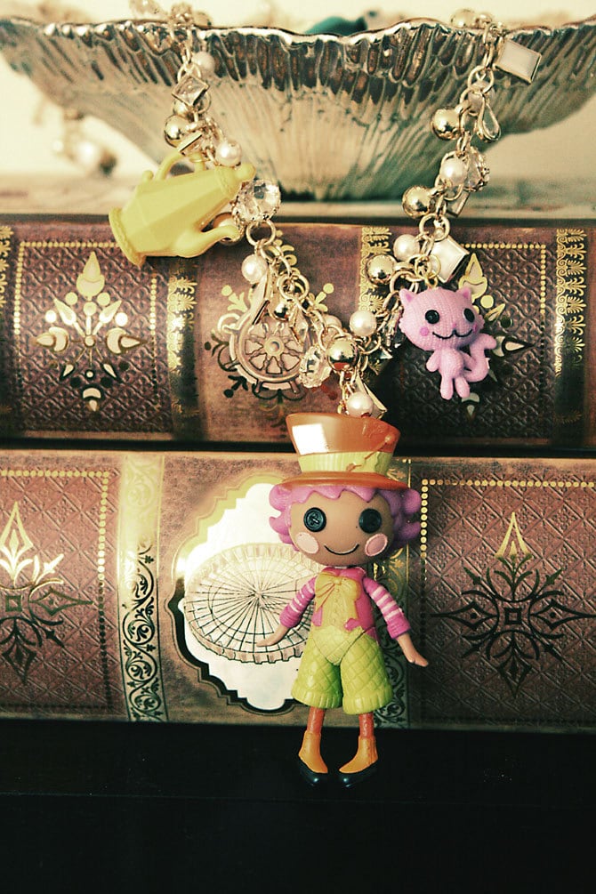 Lalaloopsy Mad Hatter in Lalaloopsyland Doll Necklace