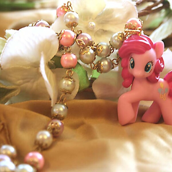 My Little Pony Pinkie Pie necklace