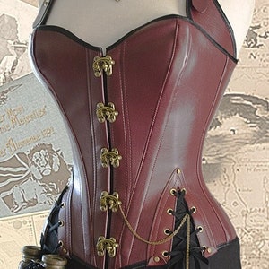 Steampunk-korsett sömnadsmönster PDF: Halterneck, höftöppningar (medium)