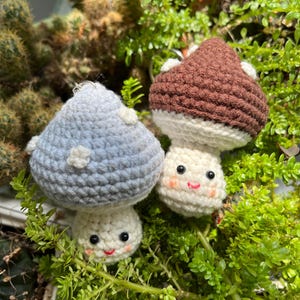 Cute Handmade Crochet Mushroom Keychain – Adorable Amigurumi Gift, mini mushroom crochet, crochet gift