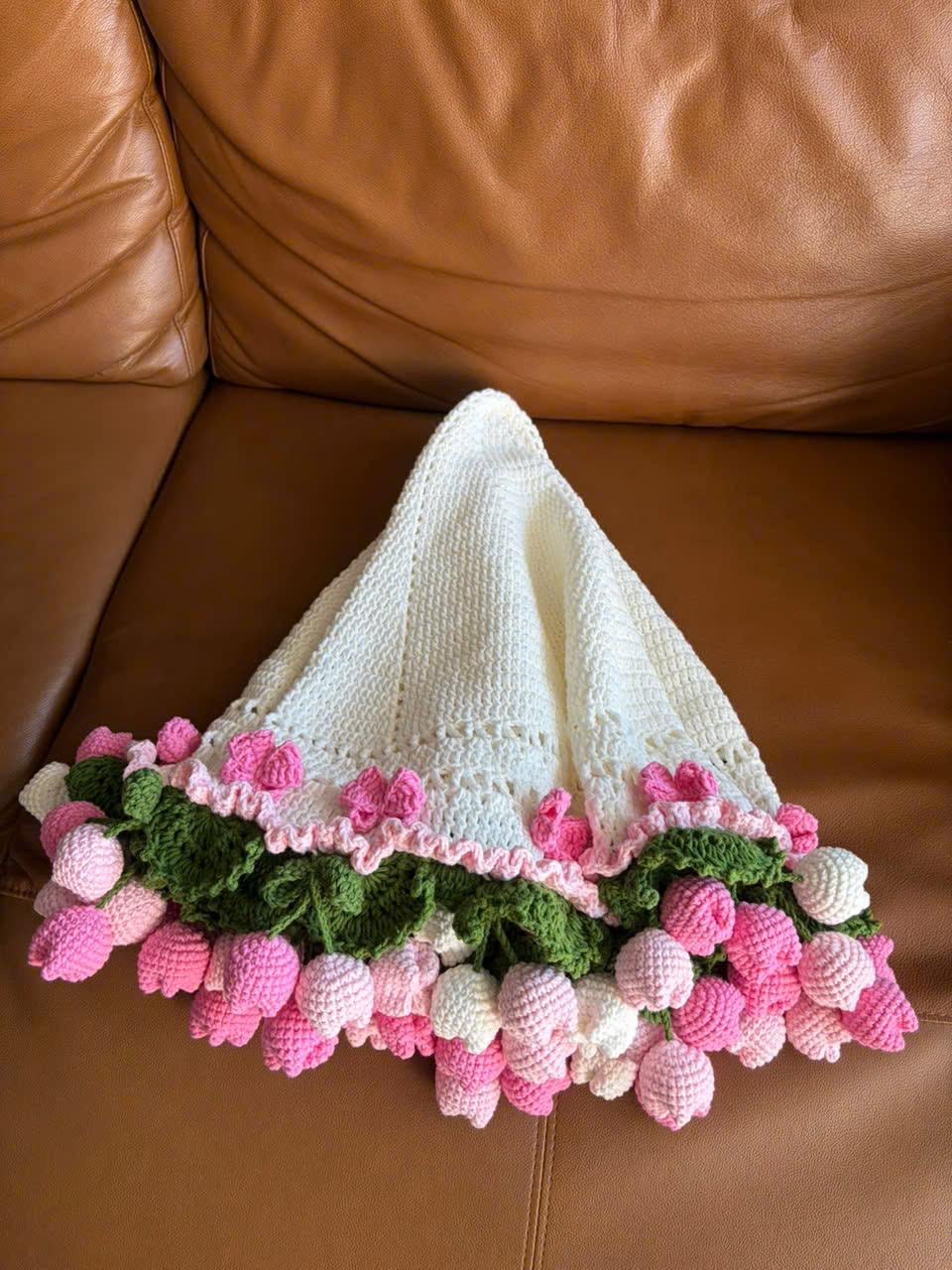 ハンドメイドかぎ針編みチューリップブランケット 1m、ピンクの花柄