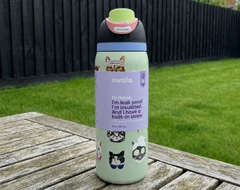 Botella de agua FreeSip Owala con diseño de gato adorable de 946 ml, vaso térmico Kawaii con diseño de gato, taza aislante de acero inoxidable a prueba de fugas, regalo estético para amantes de los gatos.