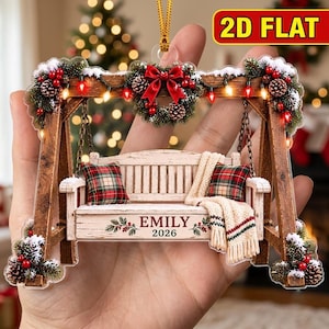 Adorno navideño personalizado para columpio de porche, plano 2D, columpio de madera con nombre personalizado, decoración navideña acogedora de estilo rústico, regalo 2026 NTH-ao722