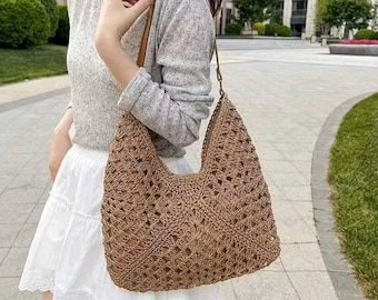 Borsa a tracolla in rafia lavorata a mano all'uncinetto: grande borsa da spiaggia in stile boho.
