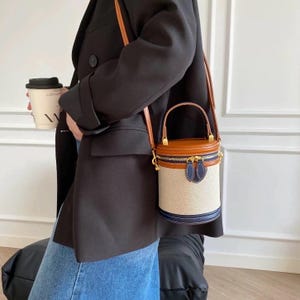 Bolso de punto bohemio chic con cremallera — Bolso de hombro de cuero hecho a mano — Cuero y lona, hecho a mano en Bali
