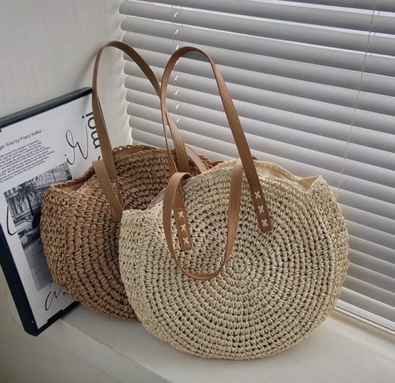 Handwoven Raffia Beach Bag: Round Boho Tote with Leather Straps