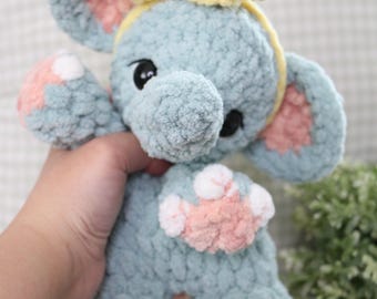 SOFORT LIEFERBAR Handgefertigter gehäkelter Mini Elefant Kuscheltier - weiches Deckengarn