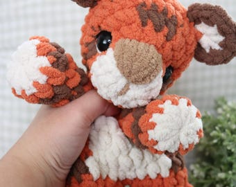 SOFORT LIEFERBAR Handgefertigte Häkelarbeit Mini Tiger Snuggler - Weiches Decken Garn