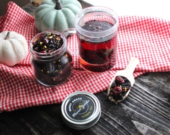 Berry Awake Earl Gray Tea, Loose Leaf Tea with Cranberries, Elderberries, Rosehips, Hibiscus and Orange Peel, Caffeinated