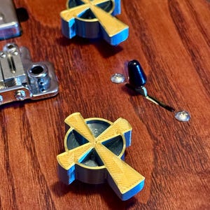 Celtic Cross Guitar Knobs Set: Vol and Tone