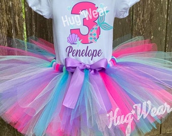 Traje de cumpleaños de sirena: camiseta personalizada y tutú rosa, morado y aguamarina