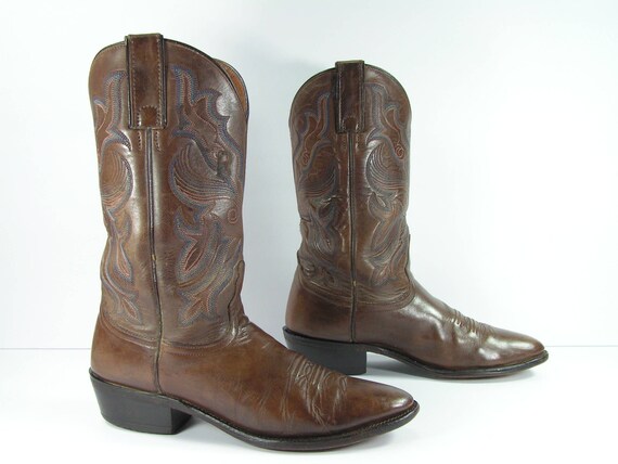 womens distressed cowboy boots
