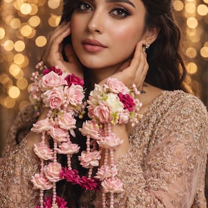 Pode incluir: Um conjunto de três canecas de cerâmica com acabamento salpicado e fosco. As canecas são em tons de creme, cinza claro e cinza escuro. Cada caneca tem um design simples e minimalista, ideal para café ou chá.