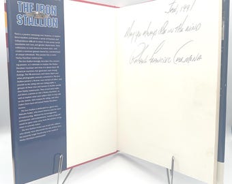 Signiertes Buch „The Iron Stallion“ von Harley-Davidson aus dem Jahr 1990, signiert von Rafael Francisco Carmona, Motorrad