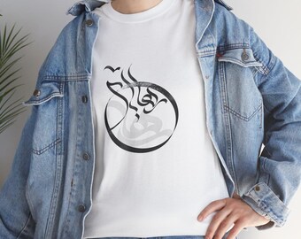 T-shirt unisex artistica in cotone pesante, maglietta unisex, amanti dell'arte, abbigliamento casual, abbigliamento ispiratore, calligrafia persiana, sii libero, sii te stesso