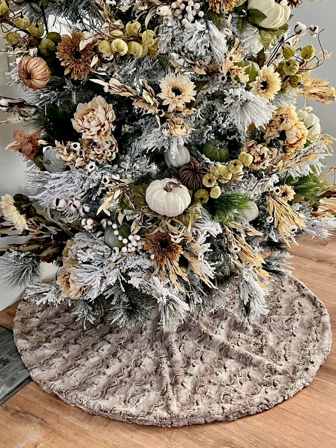 Reversible Sandshell Minky Tree Skirt, Christmas Tree Decor, Minimalist