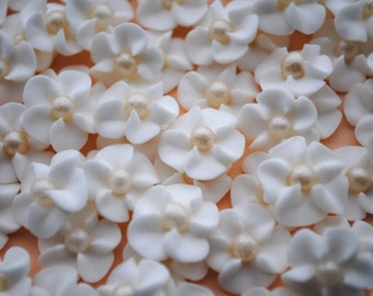 Wedding Cake Decorations- Edible- Royal Icing Flowers- Non- Perishable- White with Ivory Sugar Pearl Center (50)