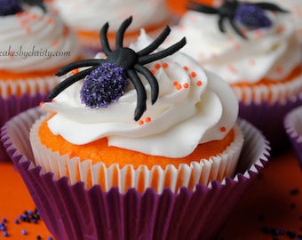 Royal Icing Sparkling Spiders (12)