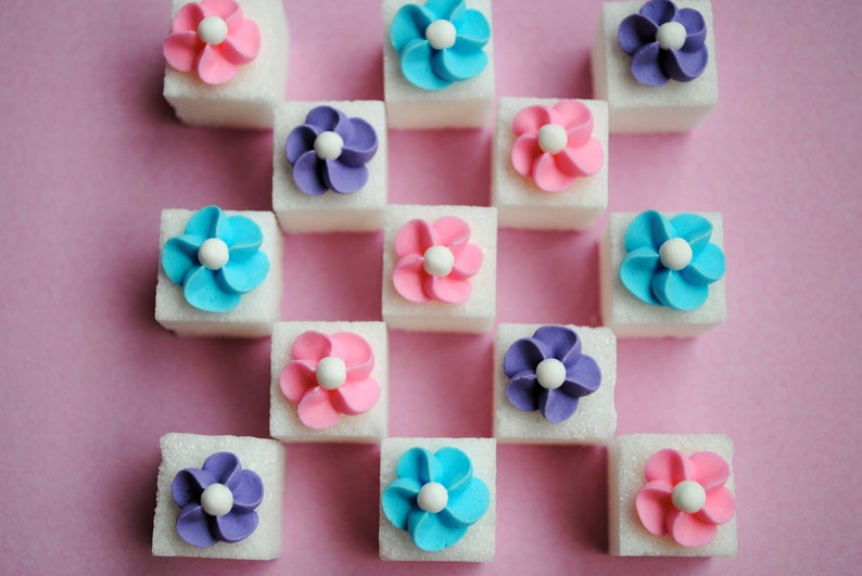 Royal Icing Flowers on Sugar Cubes Rainbow Mix 25 image 3