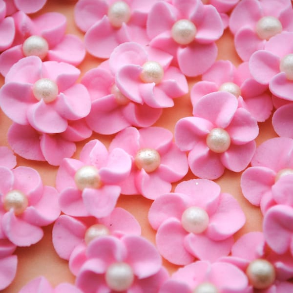 Royal Icing Flowers- Cake Decorations- Baby Pink with Ivory Sugar Pearl Center (50)