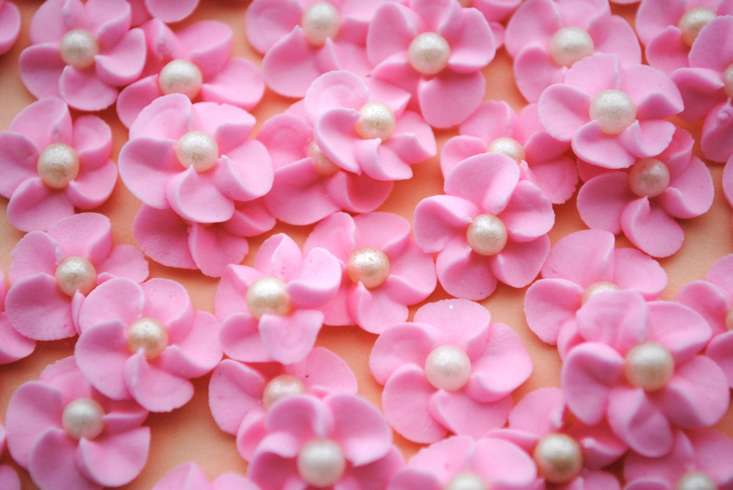 Pleasantly Pink 6mm Sugar Pearls 4oz – Mystic Sprinkles