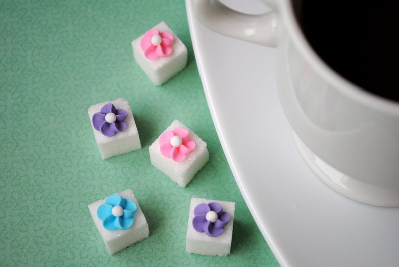 Royal Icing Flowers on Sugar Cubes Rainbow Mix 25 image 2
