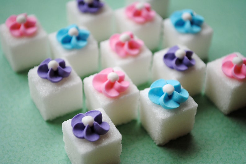 Royal Icing Flowers on Sugar Cubes Rainbow Mix 25 image 4