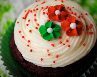 Royal Icing Flowers- Christmas Mix-  50 Sparkling flowers in Red and Green