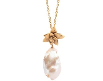 floral succulent necklace with large flame pearl