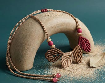 Macrame autumn leaves pattern boho hippie choker with adjustable length.