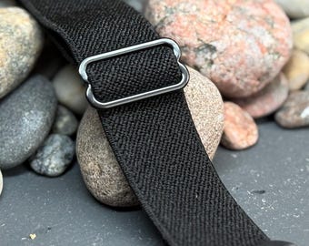 Black Nylon Sport Loop Apple Watch Band: Breathable, Adjustable Buckle