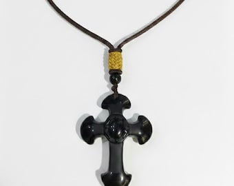 Pendentif croix en obsidienne noire sculptée à la main - Collier amulette protectrice
