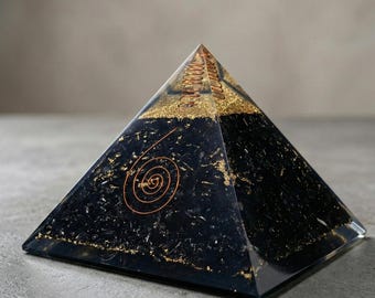 Black Tourmaline Orgonite Pyramid – Strong Protection & Grounding Energy with Copper Spiral, Handmade Energy Shield Decor, 140 MM