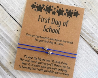 Il braccialetto del primo giorno di scuola ha impostato mamma e io, papà e io il braccialetto dei desideri di conforto del primo giorno di scuola