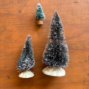 Vintage Christmas trees (3)- pipe cleaner christmas trees, old fashioned Christmas trees.  Handmade pine trees. Small Christmas trees C1