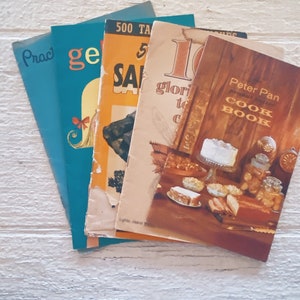 Vintage Recipe Cookbook- Gel it!, Peter Pan cook book, 500 sabrosos sándwiches, recetas prácticas, 101 gloriosas formas de cocinar pollo, Americano