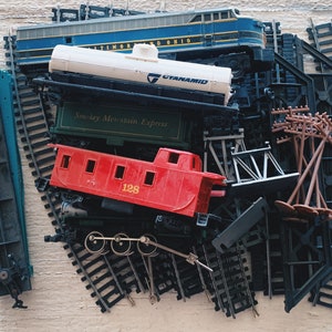 Vintage Bachmann Train Pack- HO scale train, engine, Tempo, railroad, train cars, tracks, spare parts, Bachmann set, used, cyanamid, Smokey