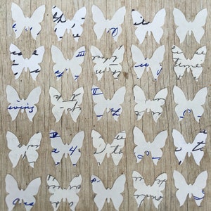 Troqueles de mariposa de letras vintage (25) letras manuscritas en recortes de mariposas cursivas, mariposas de caligrafía, caligrafía cursiva