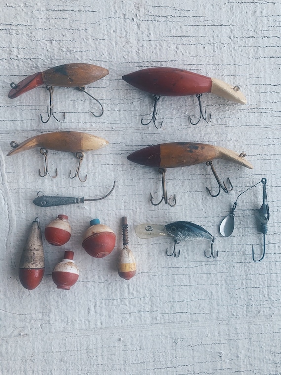 Fishing Pack- Vintage fishing lure, hooks, lot Paper pack forest pack,  fish, fishing, forest critters, Lake ephemera woods, pond, fisherman