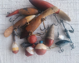 Fishing Pack Vintage Fishing Lure, Hooks, Lot Paper Pack Forest