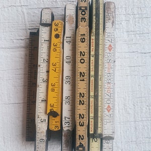 Righello vintage, rullo pieghevole, strumenti vintage, righello in legno, righello in legno vintage, bastone di misura vintage, bastone di misura pieghevole, lotto righello