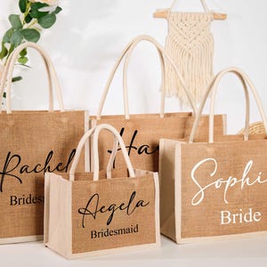 Personalized Bridesmaid Gift Bag Custom Burlap Bag Beach Tote Bag Jute Beach Bag Bachelorette Party Bridesmaid Proposal Bridal Party Gift