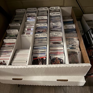 Packs d'équipes de cartes à collectionner NBA (20 cartes par pack) Choisissez votre équipe !