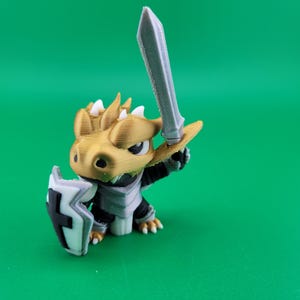 DnD Dragonborn Paladin Mini Figure - Gold