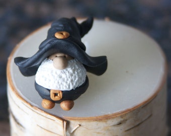 Mr. Thanksgiving Pilgrim Gnome