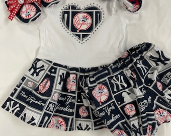 New York Yankees Inspired Baby Coming-Home Outfit