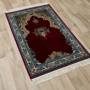 Red Silk-Look Muslim Prayer Rug – Luxury Turkish Seccade – Elegant Islamic Mat with Lantern and Floral Border