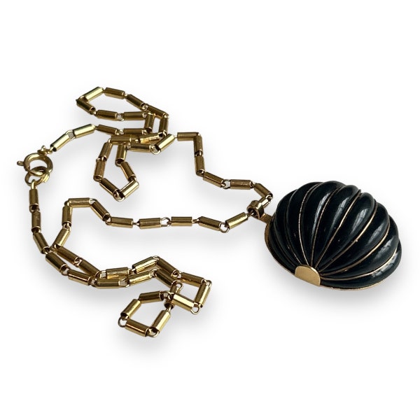 Vintage 1970s designer style vintage plastic and goldtone sculptural modernist pendant necklace - unsigned