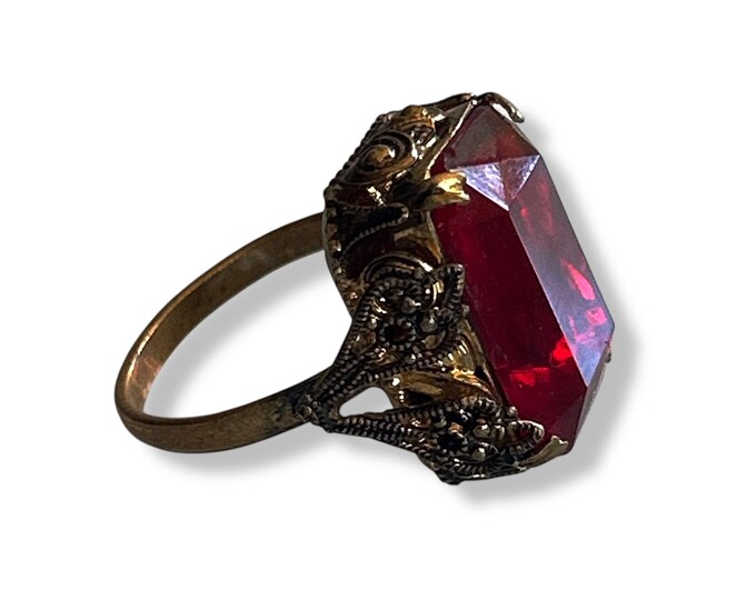 Costume Rectangular Rings Vintage Pre-war Costume Ring - Ruby Red Rectangular Glass Paste Set in ...