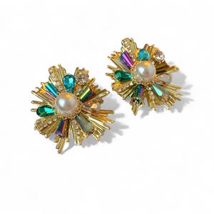 Vintage Crystal Flower Earrings – Retro Style Drop Earrings for Women, Elegant Dangle Earrings, Antique-Inspired Jewelry Gift